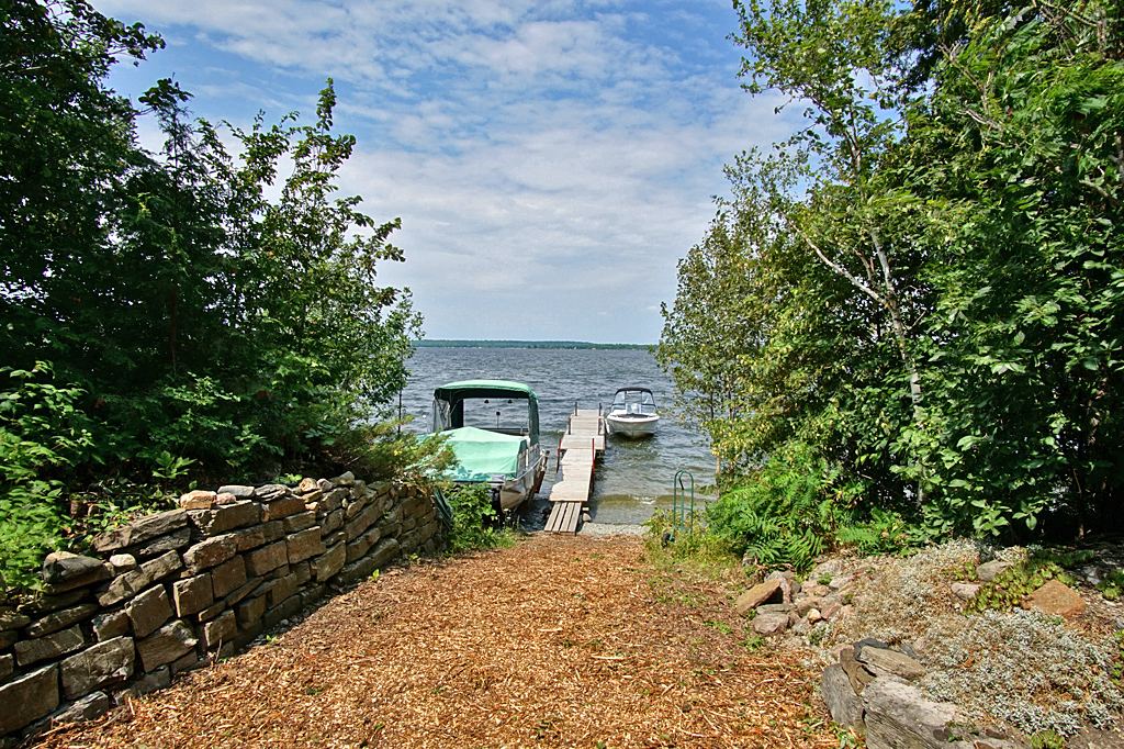 2504 Quarry Island Honey Harbour Bay