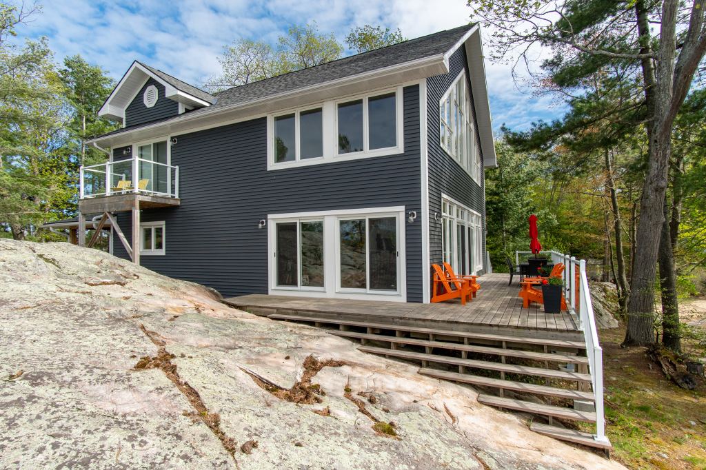 31 Gidley Turnpike Honey Harbour Georgian Bay image 0