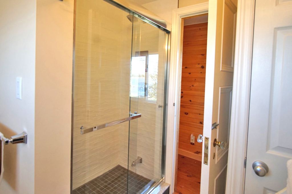 2 Island 130 Honey Harbour Georgian Bay image 16