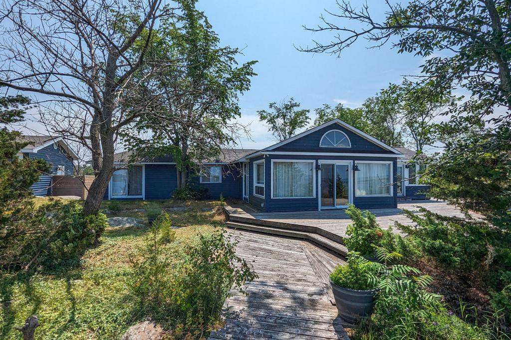 2 Island 130 Honey Harbour Georgian Bay image 24