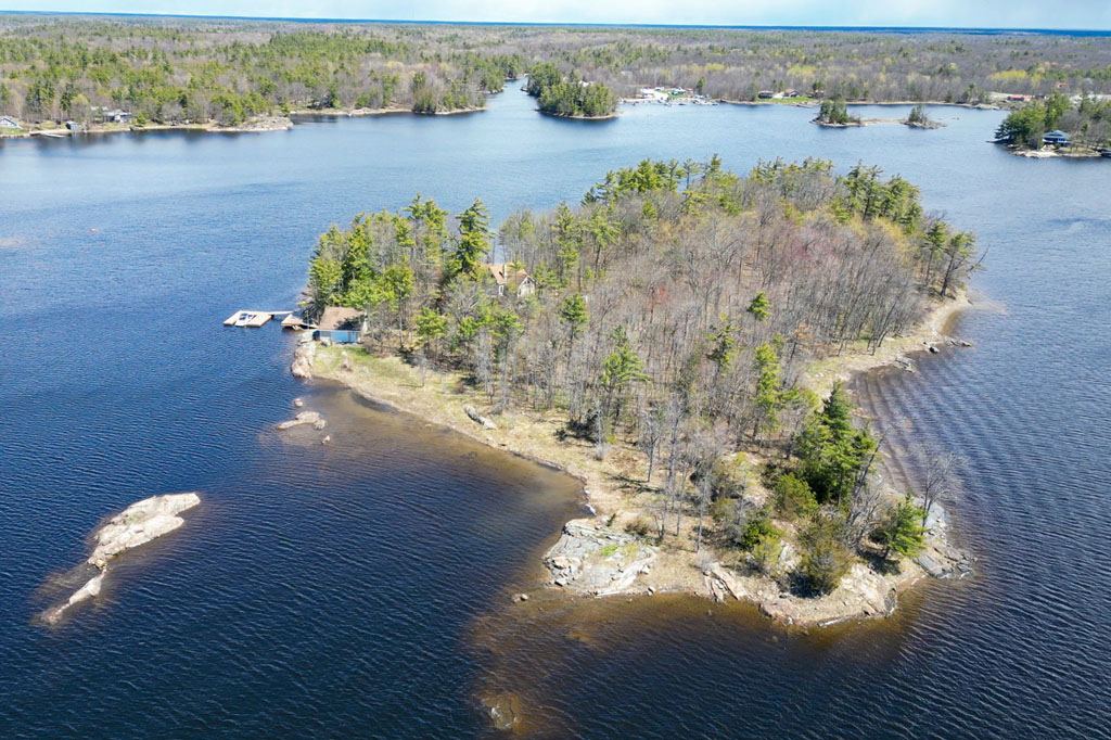 Cow Island Honey Harbour Georgian Bay Muskoka image 4