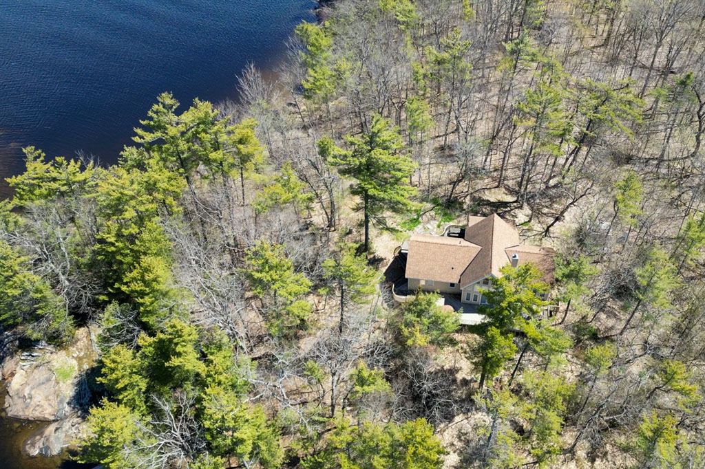 Cow Island Honey Harbour Georgian Bay Muskoka image 5